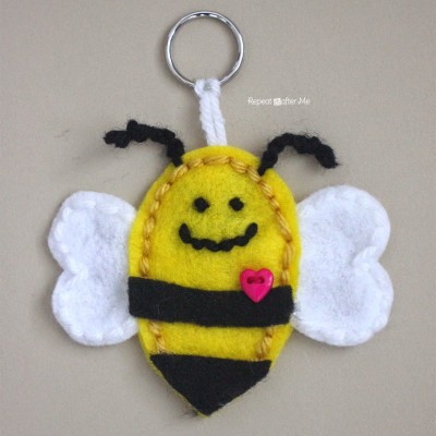 Felt Bumble Bee Keychain