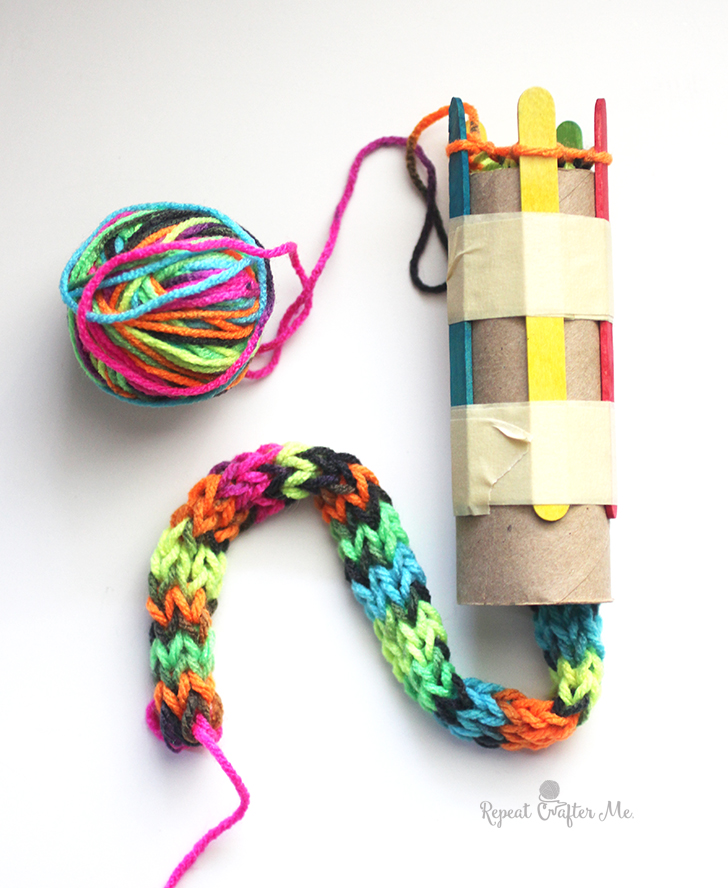 telescoop vonnis Mysterie Cardboard Roll Snake Knitting - Repeat Crafter Me