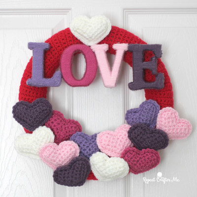 Crochet Valentine’s Day Wreath