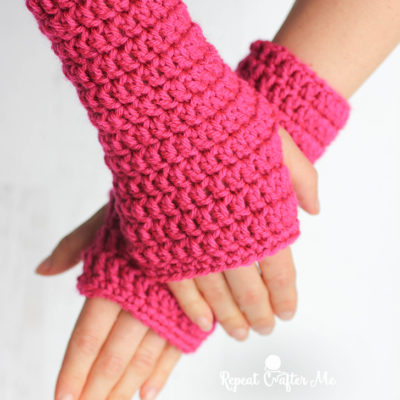50-Minute Fingerless Crochet Gloves