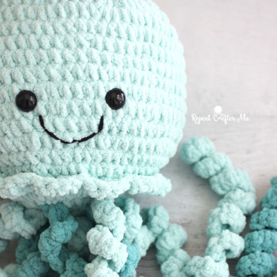 Giant Crochet Jellyfish