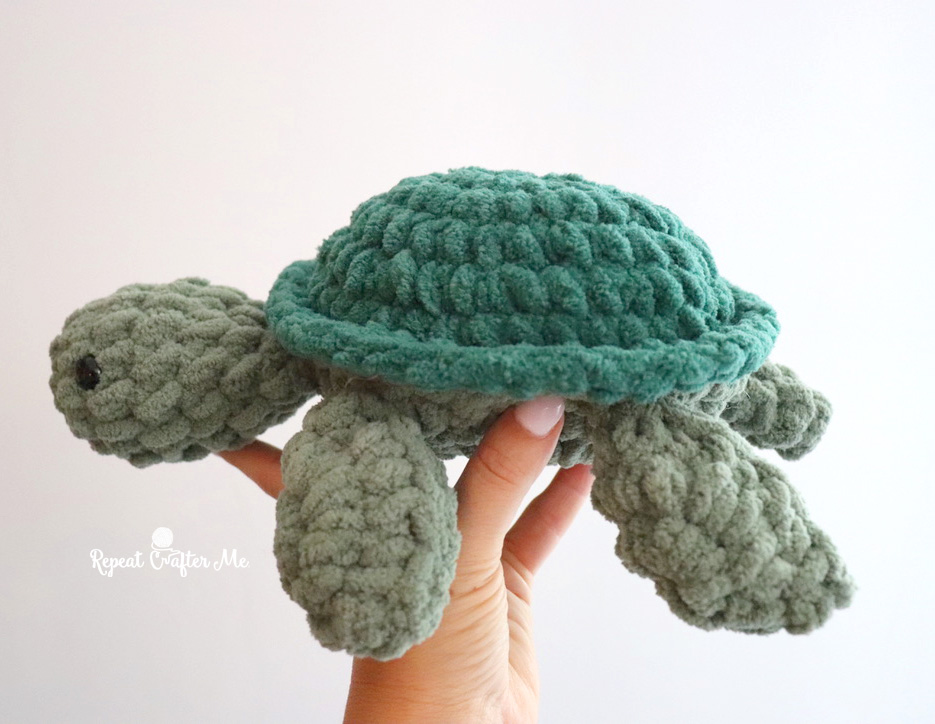 Crochet Jellyfish Plushie - Repeat Crafter Me