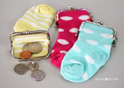Solaray baby sock 5 " coin purse keychain black with pink dots 