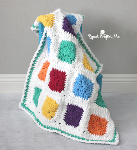 Bernat Blanket: Yarn Love Review and Giveaway - Moogly