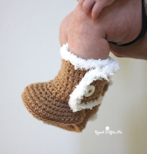 Baby ug boots knitting and crochet pattern 