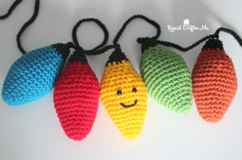 Crochet Christmas Lights Pattern (Free!)