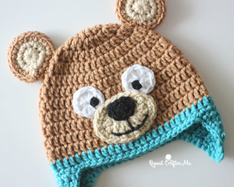 Crochet Santa Hat with Bernat Blanket Yarn - Repeat Crafter Me