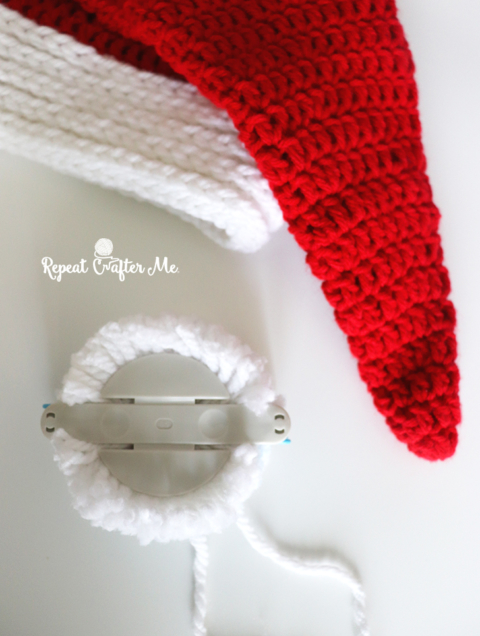 Easy Crochet Santa Hat - Repeat Crafter Me