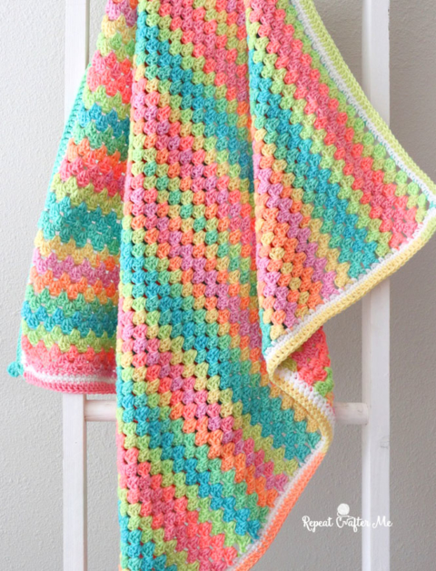 Granny Stripe Stocking - Crochet Pattern & Yarn Bundles – The Neon Tea Party