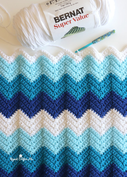 Crochet blanket pattern - free pattern! Colorful, beginner