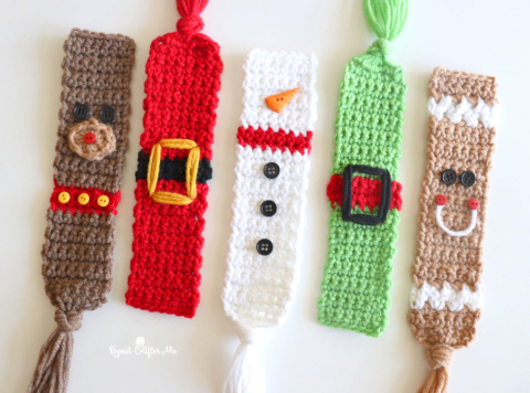 Christmas Mittens and Santa Hat Stitch Markers Knitting Progress Keepers Set Crochet Gift Knitting Pendant Holiday Charms Stocking Fillers
