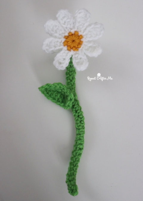 Crochet daisy flower (per piece)